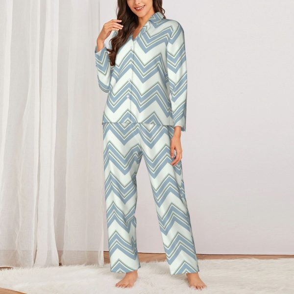 Women's Long-Sleeved Pajama Set - Image 3