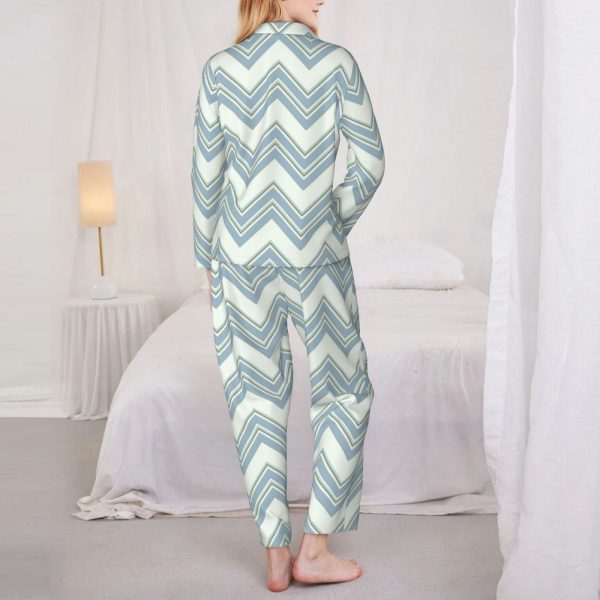 Women's Long-Sleeved Pajama Set - Image 5