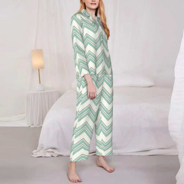 Women's Long-Sleeved Pajama Set - Image 4