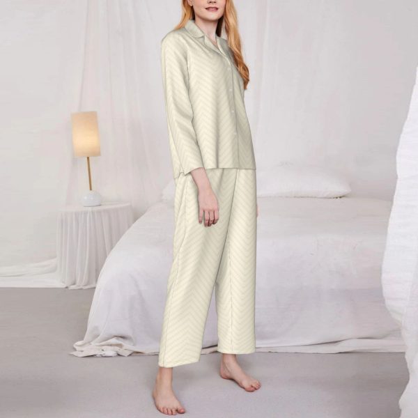 Women's Long-Sleeved Pajama Set - Image 4